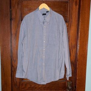 XXL Van Heusen Button Down Shirt